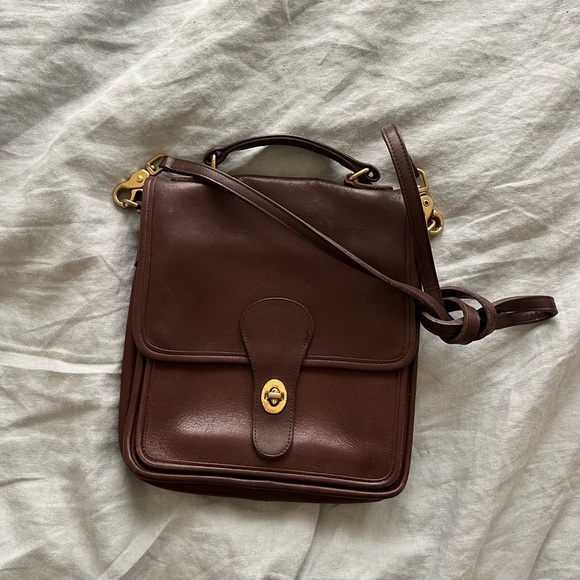 Coach Handbags - Vintage 90s Coach 5130 Brown Station Bag